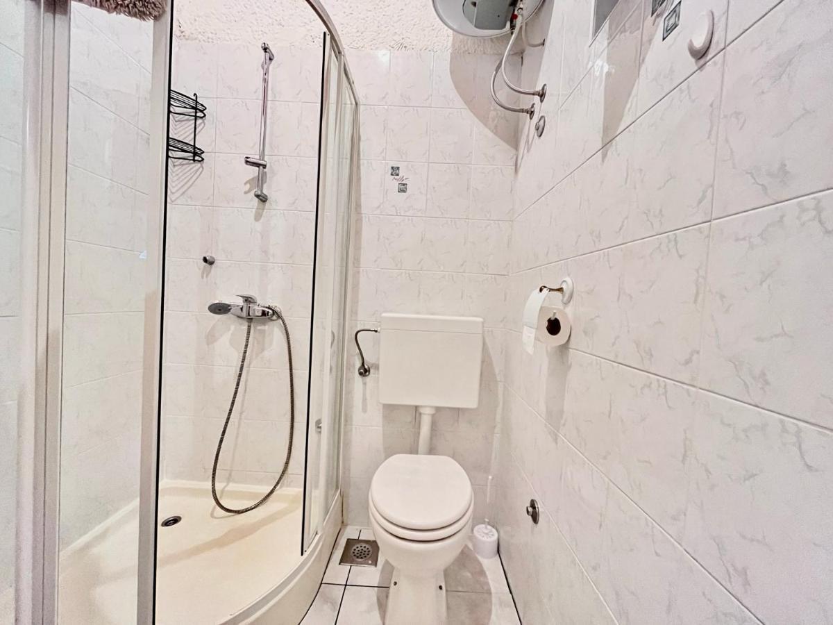 Apartment โปเรช ภายนอก รูปภาพ
