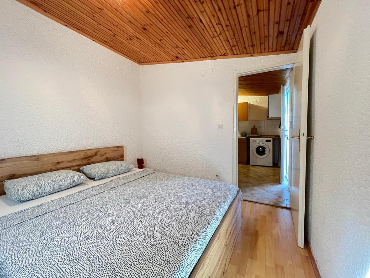 Apartment โปเรช ภายนอก รูปภาพ